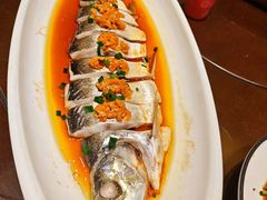 -东口码头·烧鸽子·鱼头泡饼·地方菜(金鹰悦城店)