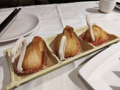 榴莲千丝酥-稻香酒家·34年老字号·港式粤菜(汉街店)