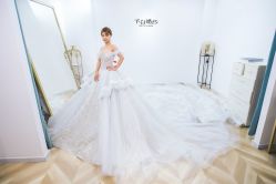 -予白婚纱礼服馆