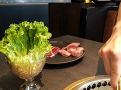 -铭牛烧肉·和牛海鲜自助(高新月牙湖店)