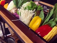 -湊湊火锅·茶憩(新中关购物中心店)