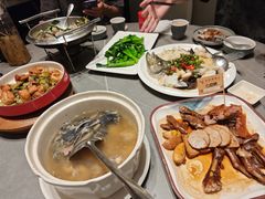 原汁椰子炖鸡汤-先记烧鹅王·本地粤菜(福永店)