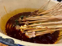 -拈签一笑黄牛肉辣卤串串