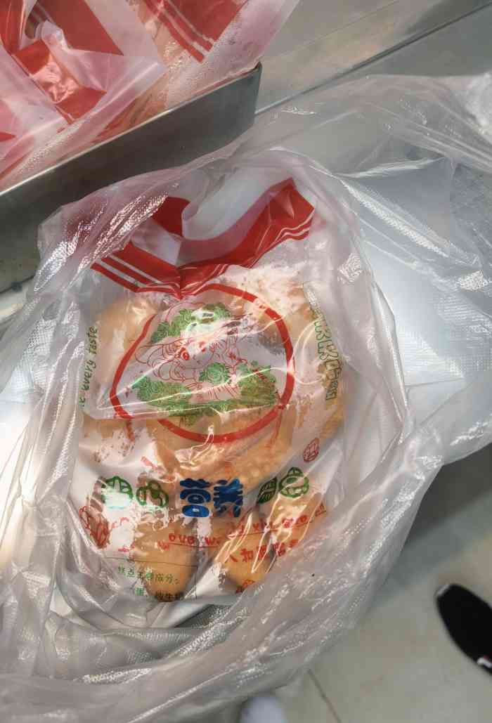 小蛋糕里面是夹心奶酪06热热的刚出锅吃起来很好吃谢胖胖12月九十四