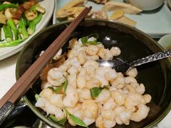 龙井虾仁-湖滨28中餐厅·西湖宴·杭州君悦酒店