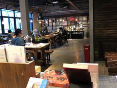 -阅西安新华书店(翠华南路店)