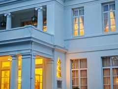 -南京双门楼宾馆(盐仓桥地铁站阅江楼店)