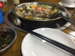 -泸州酸菜豆花火锅川师店