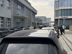 -万象城-停车场