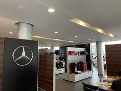 -北京鹏龙大道奔驰4S店(纪家庙店)