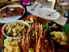 海鲜拼盘-Warung Nia Balinese Food & Pork Ribs