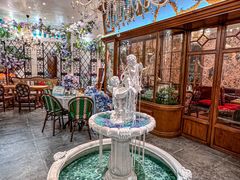 -秘密旅行Bonjour(黑金冠 江南西店)