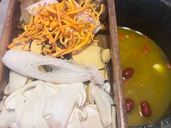 -野·大山里野生菌石锅土鸡(益田假日店)