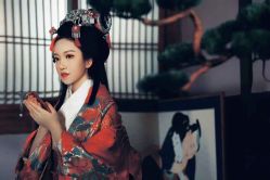 点击看大图 -持熹光年写真体验馆
