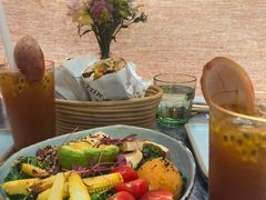 藜麦牛油果豆腐色拉-O'mills Sourdough Bakery&Bistro(永嘉路店)