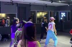 -Vr Dance舞蹈工作室