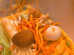 -黑金·寻焰自助百汇·烤肉·火锅(中街店)