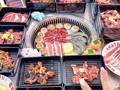 -哈哈碳都·牛肋条无限自助烤肉(台江万达店)
