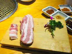 -唯成•韩国炭火烤肉 유성고기