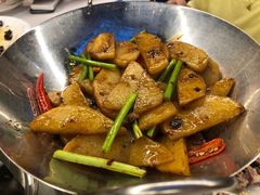 -蔼若春.传承三十年云南菜(金碧公园店)
