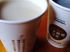 iphone_upload_pic-全家便利店(江湾镇站店)