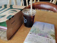 -星巴克臻选(莘庄仲盛店)