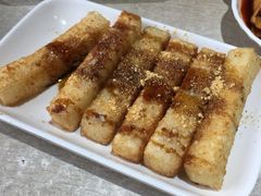 -爆炸头阿姨小四川正宗川味小吃(无任何分店)