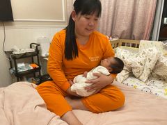 -爱的果实月嫂育婴师(世纪东方店)