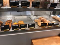 面包甜点陈列柜-吉森Bakery(教育路店)