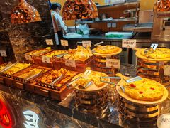 -黑金·寻焰自助百汇·烤肉·火锅(中街店)