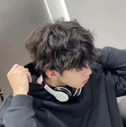 -米娜男士新国潮理发馆
