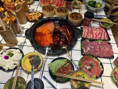 -卤校长重庆火锅(恒隆广场店)