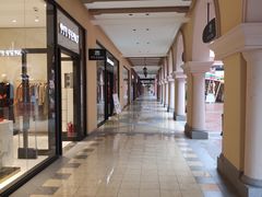 -首创奥特莱斯(西安店)