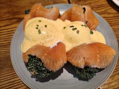 烟熏三文鱼班尼迪蛋-Money Shops(愚园路店)