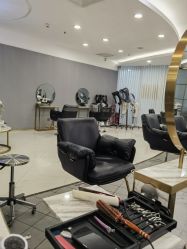 点击看大图 -八佰伴8008星级形象店