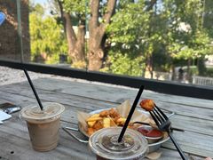 -J Create城市露营咖啡·简餐·宠物(上海动物园店)