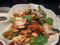 -大头虾越式风味餐厅(光明广场店)