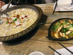 -新记印象酸菜鱼馆(天阳亲子广场店)