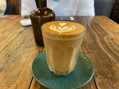 澳白-老麦咖啡馆·TheCottageCafe(静安寺店)