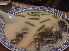 奶汤鱼头煲-馬蘭花開(车站大道店)