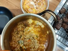 -肉甲韩国木炭烤肉(新壹街1店)