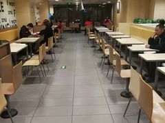 大堂-麦当劳(军博店)
