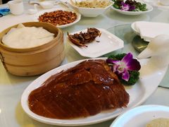 特色烤鸭-九花山烤鸭店