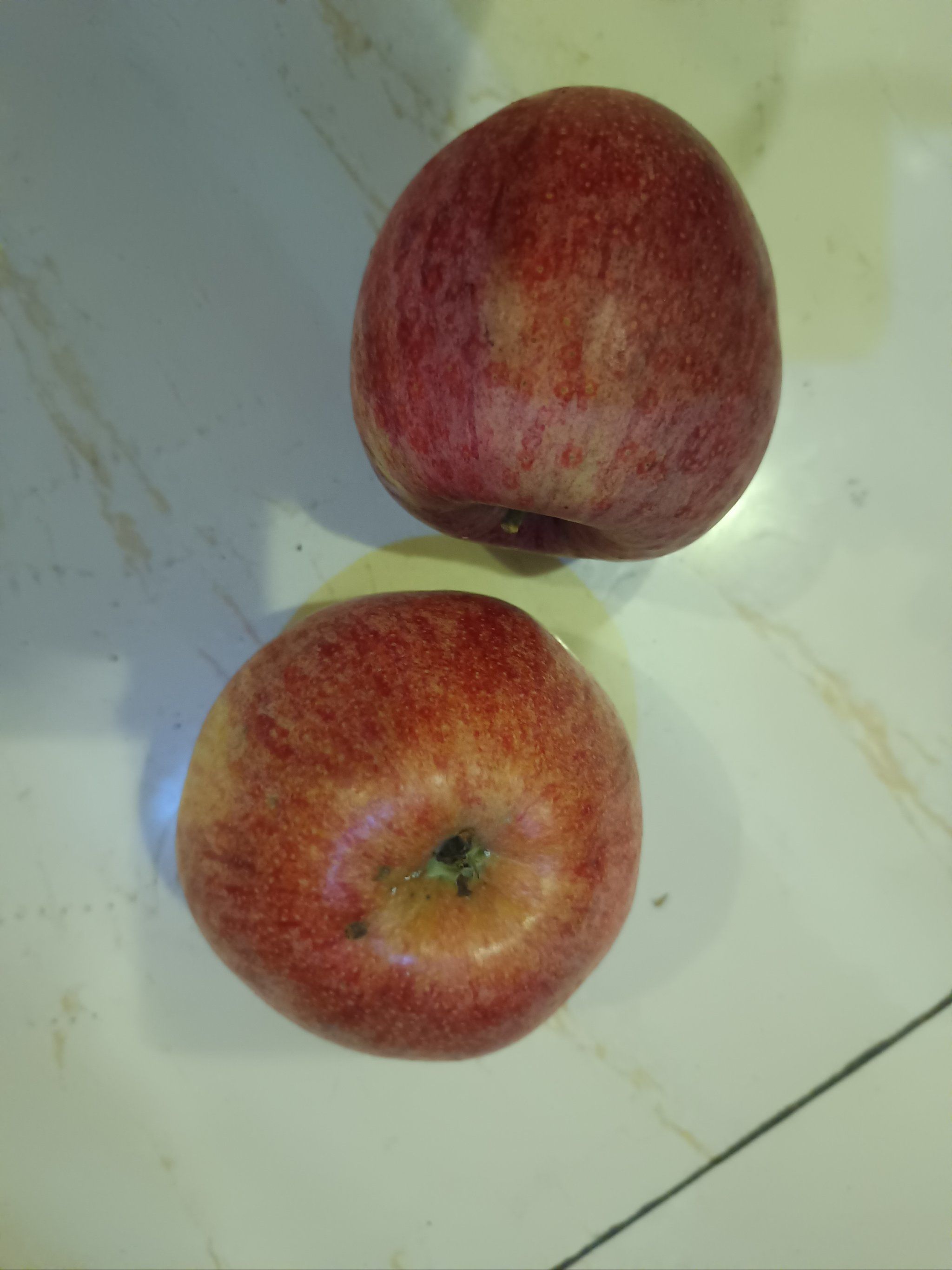 苹果发霉的原因是什么为什么在线