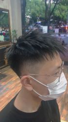 -首脑美发沙龙