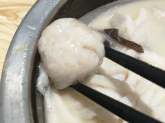 石锅孖宝-渔米丰·广府鱼汤米线(光明广场店)