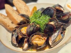 -LESCEDARS Brasserie Bistro香柏树