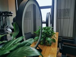 -FRIDAY星期五专业美发沙龙