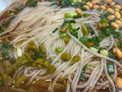 -覃肥叔桂林米粉(粮道街店)