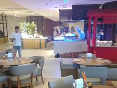 -松咖啡自助餐厅·松北香格里拉